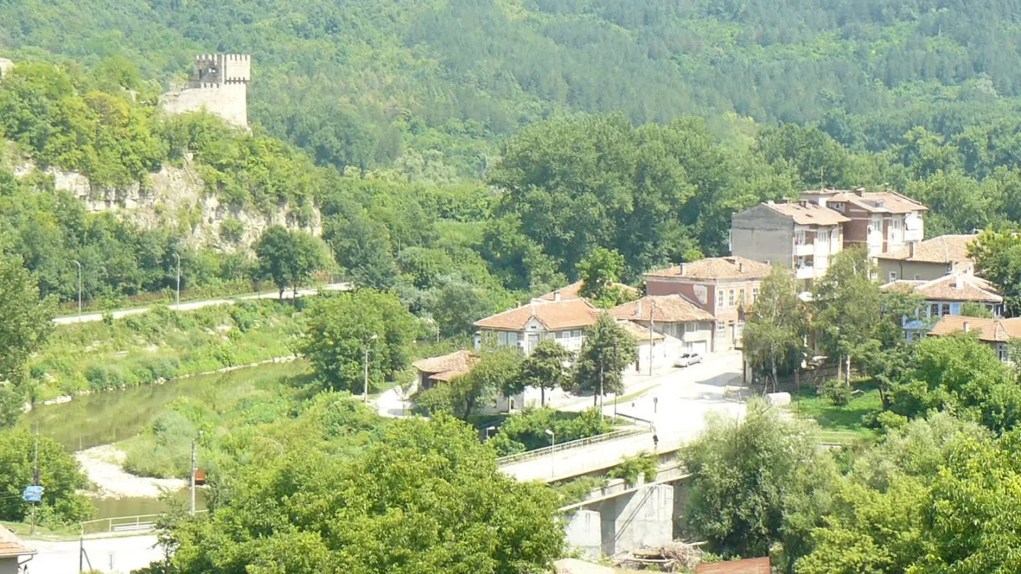 Veliko Tarnovo, Bulgaria travel banner
